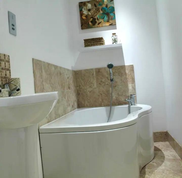Queensgate Holiday Apartment , Beverley With Parking ภายนอก รูปภาพ